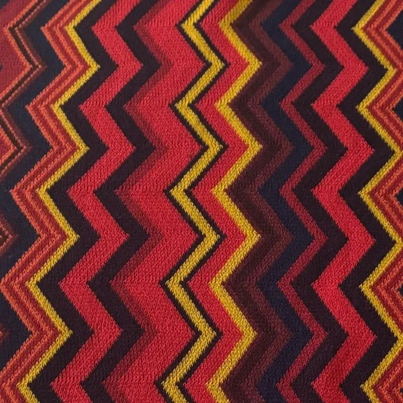 V. FRAAS 100% Cashmere Scarf Wrap Zig Zag Chevron Burgundy Red Yellow Fringe